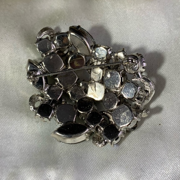 Vintage Silver Tone Blue Rhinestone Marquise and Round Cluster Brooch Call OUT - Picture 3 of 4